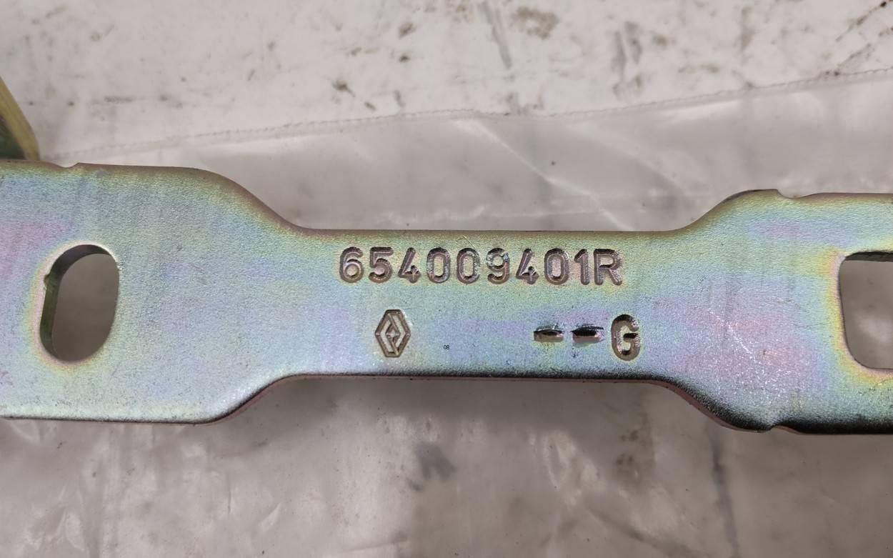 Петля капота правая