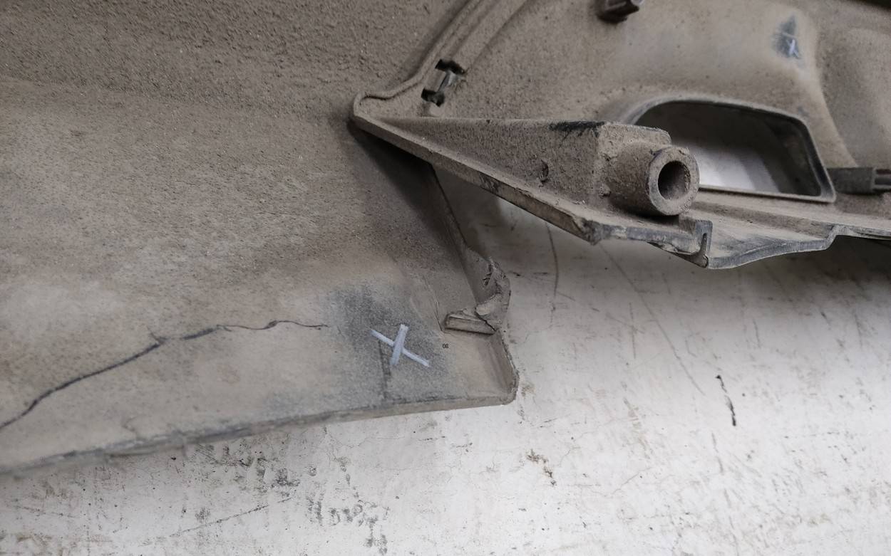 Бампер задний