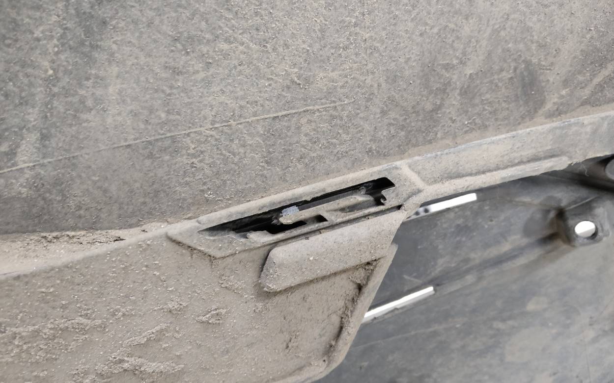 Бампер задний