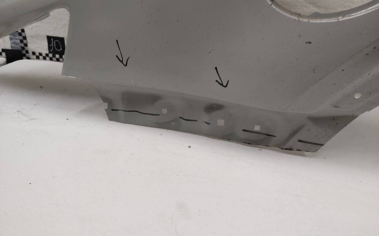 Кузовной элемент