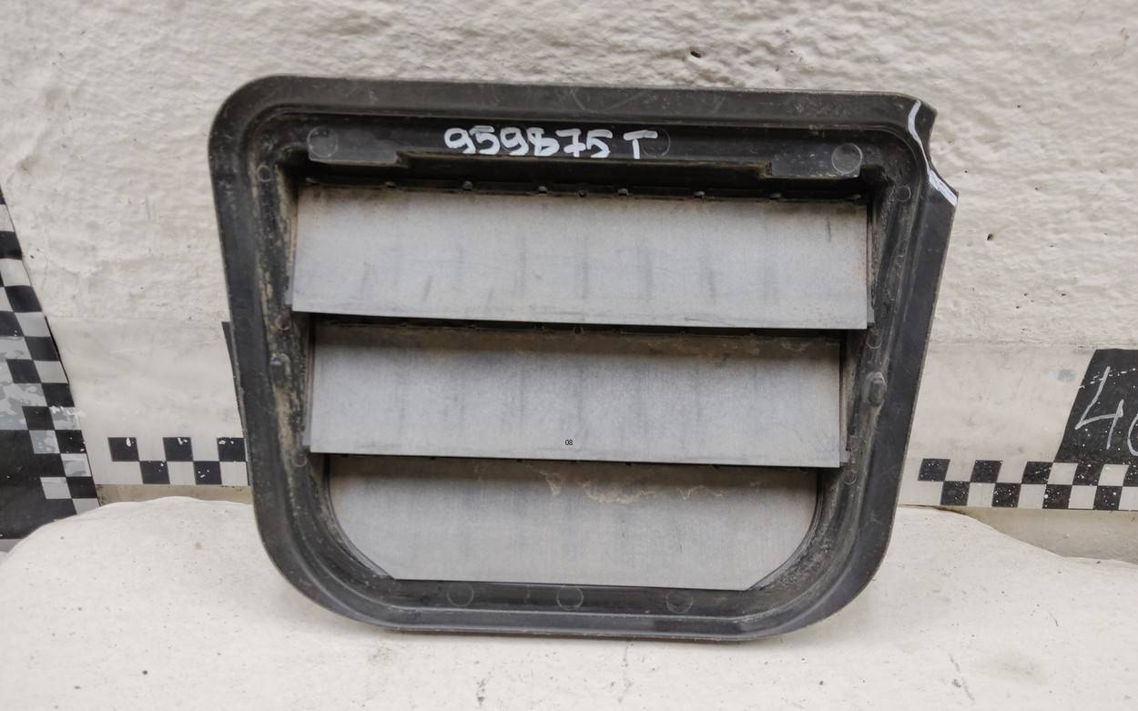 Решетка вентиляционная