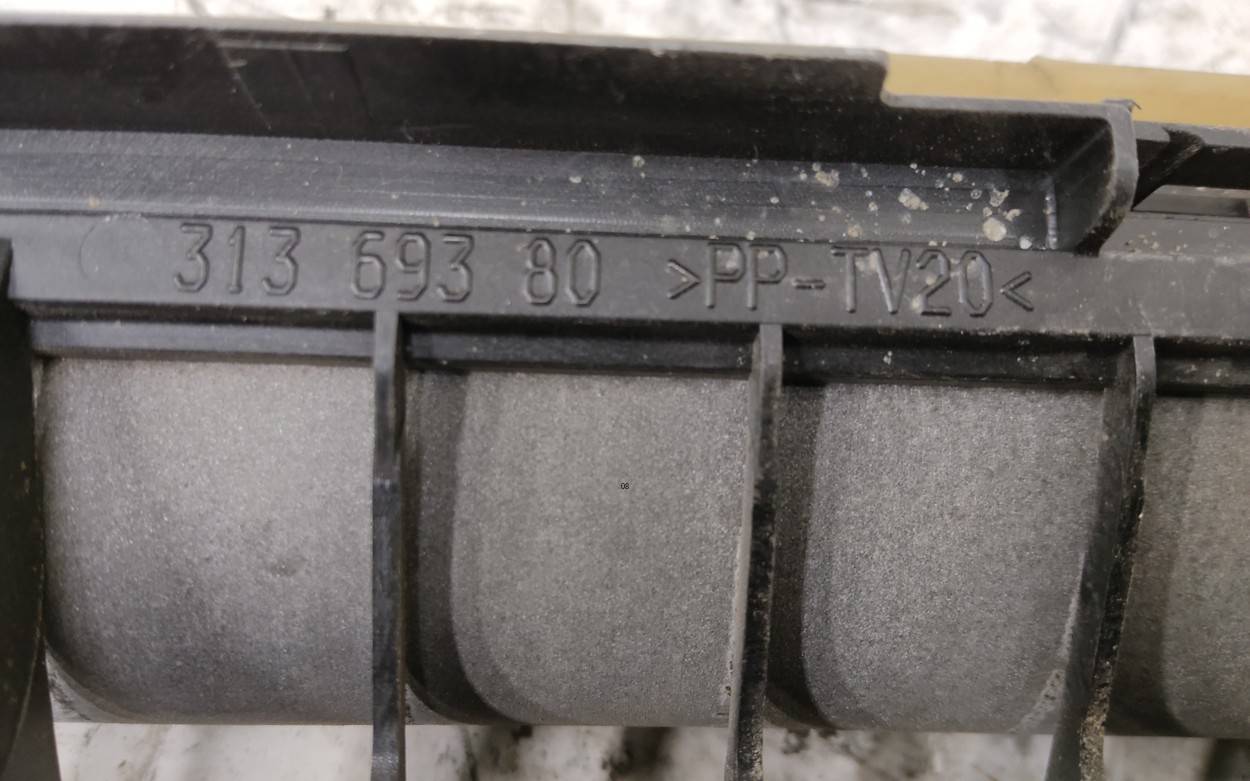 Решетка вентиляционная