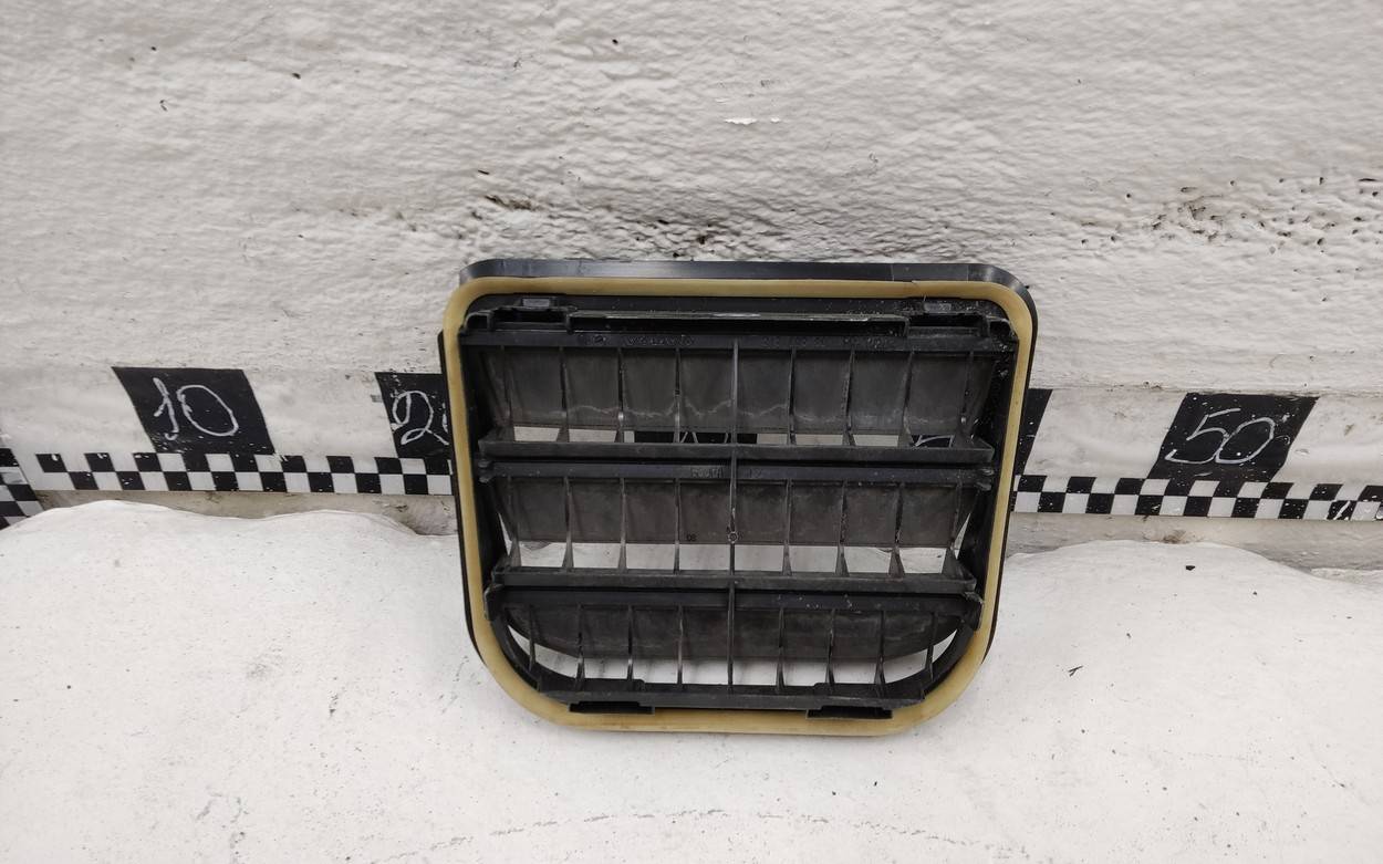 Решетка вентиляционная