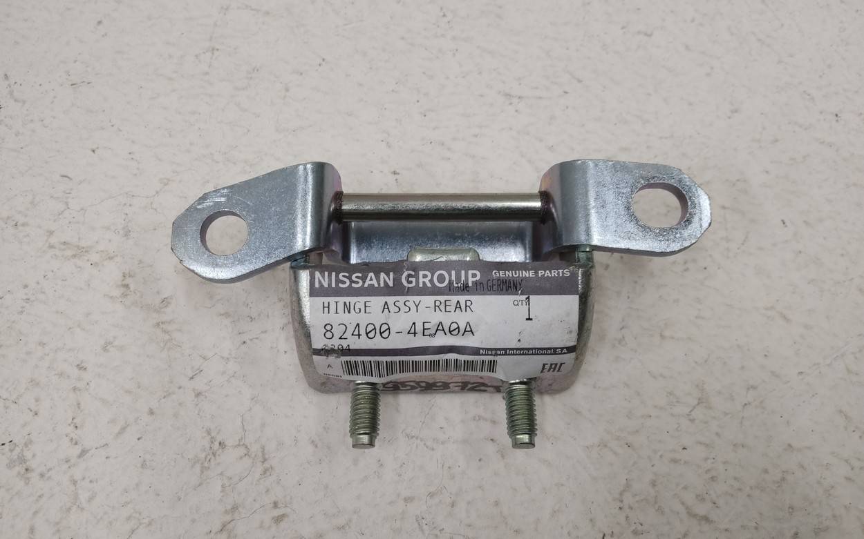 Петля двери задней правой верхняя