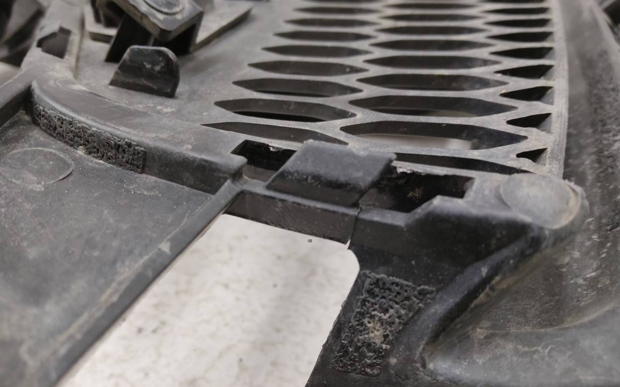 Накладка переднего бампера правая