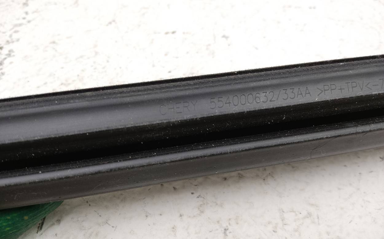 Уплотнитель стекла двери