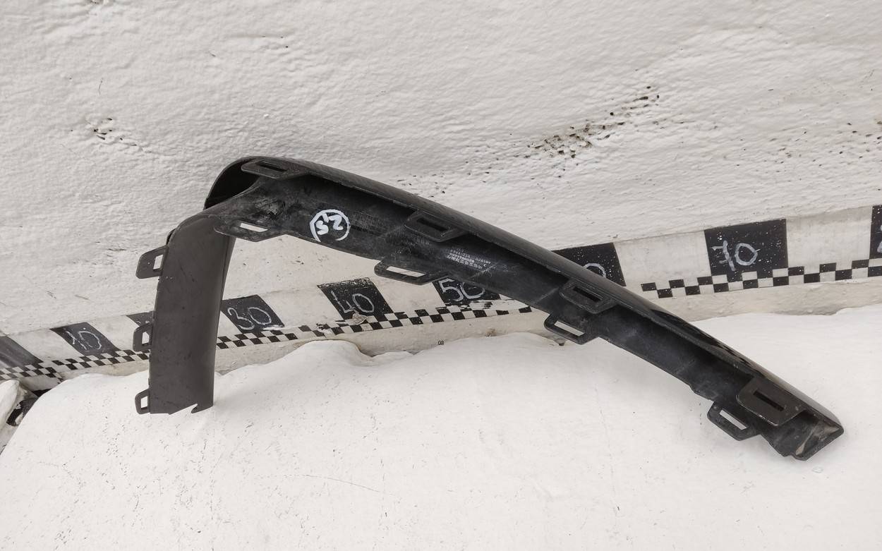 Накладка переднего бампера левая