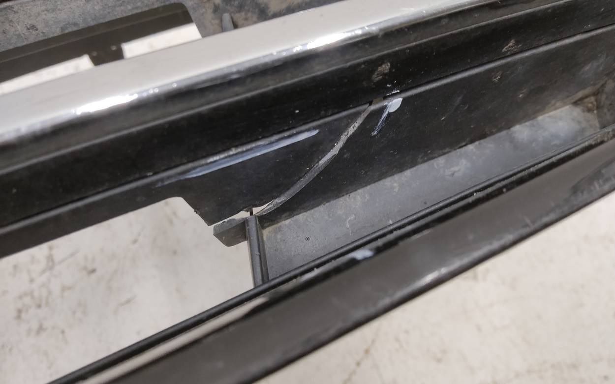 Решетка радиатора