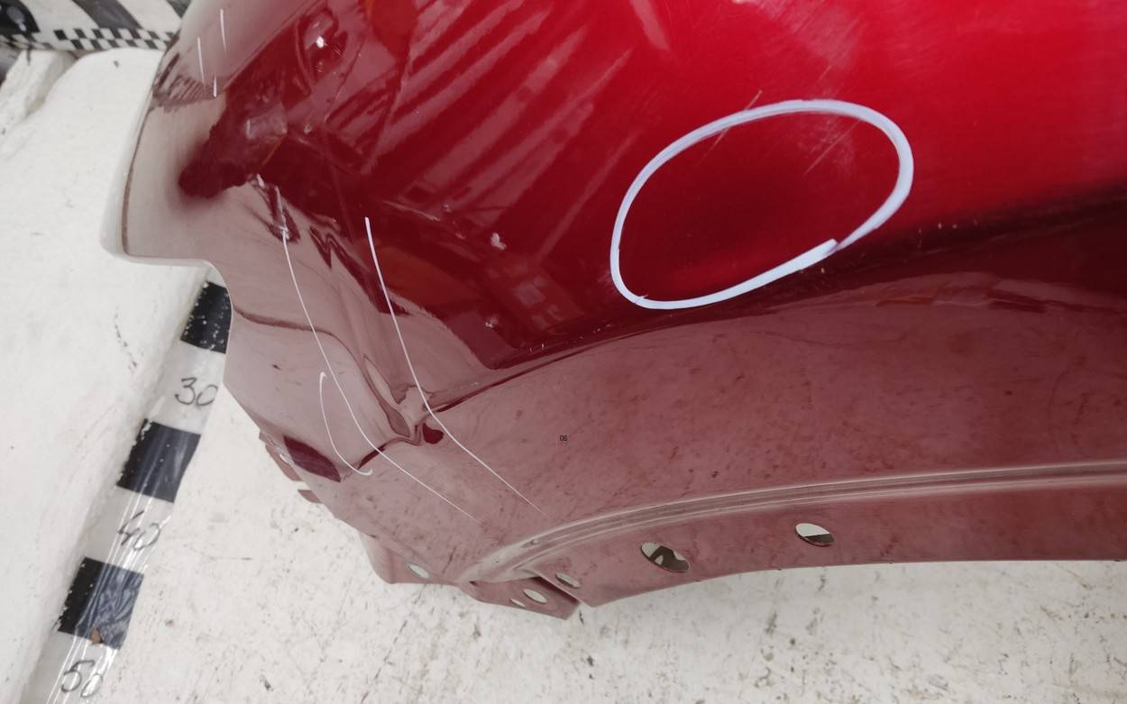 Крыло переднее левое