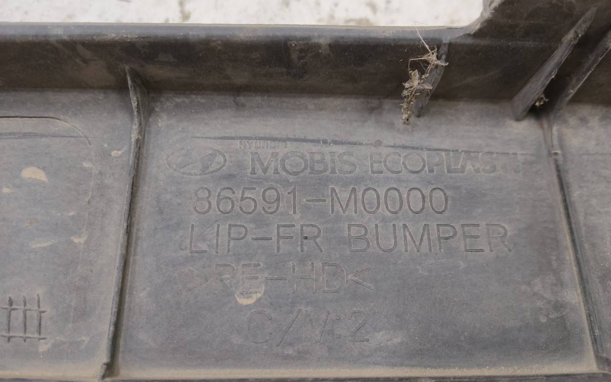 Спойлер переднего бампера