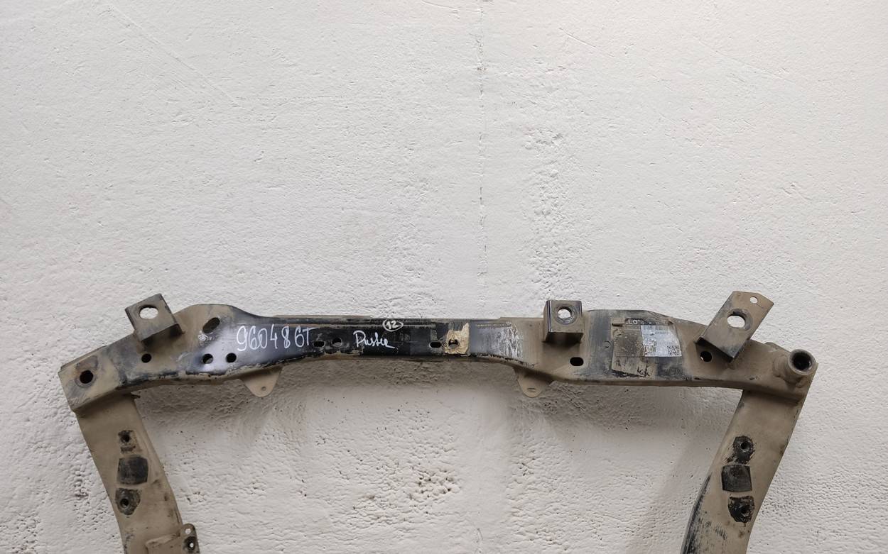 Балка подмоторная