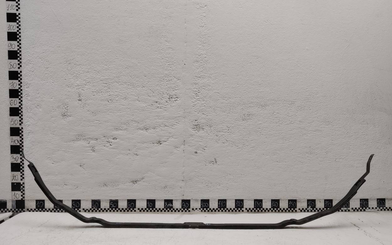 Кронштейн переднего бампера