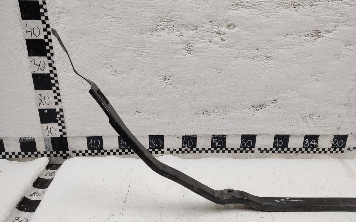 Кронштейн переднего бампера