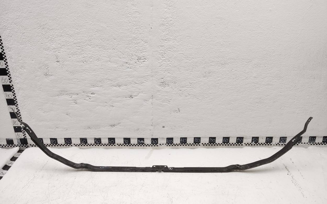 Кронштейн переднего бампера