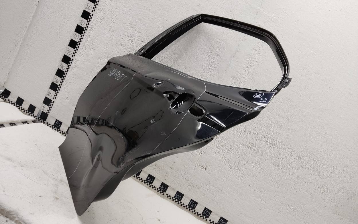 Дверь задняя левая