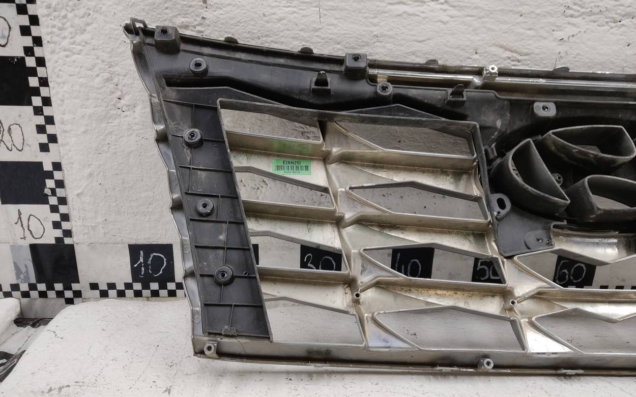 Решетка радиатора