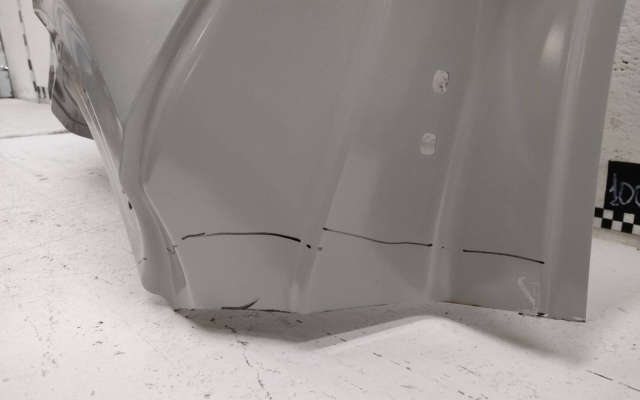 Кузовной элемент