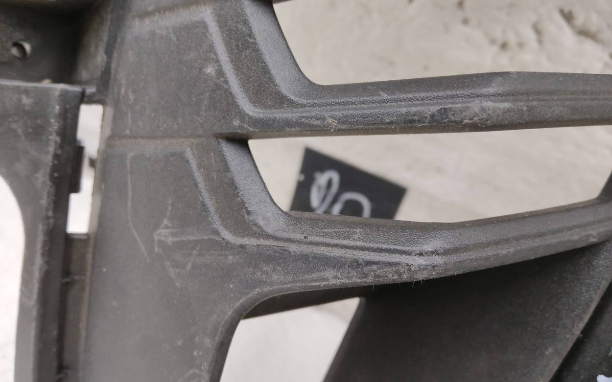 Накладка переднего бампера правая