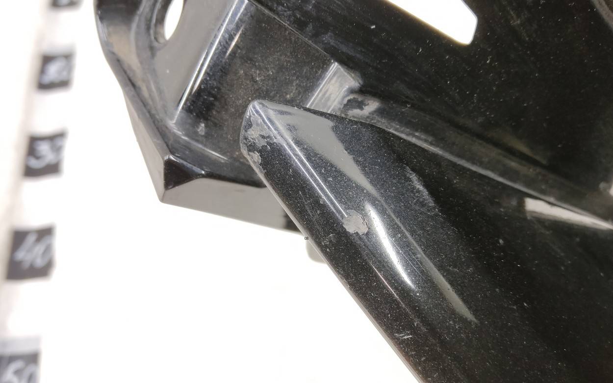 Накладка переднего бампера левая