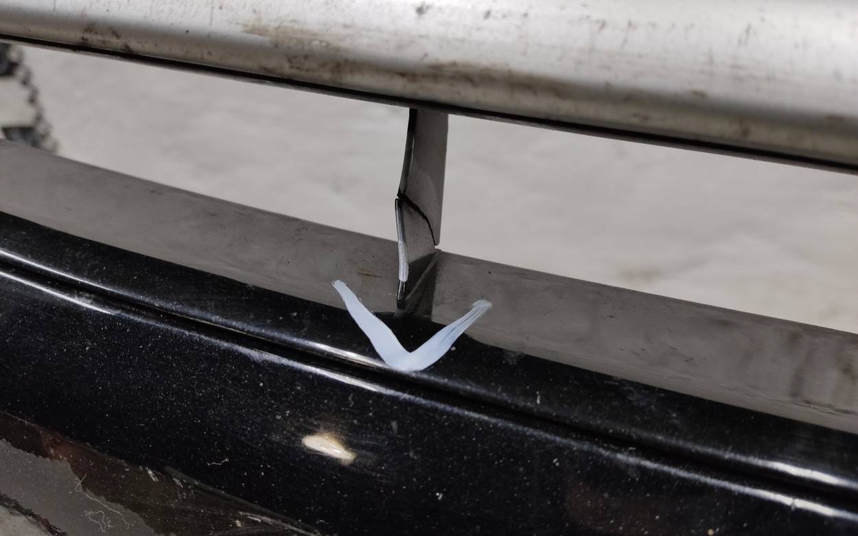 Бампер передний