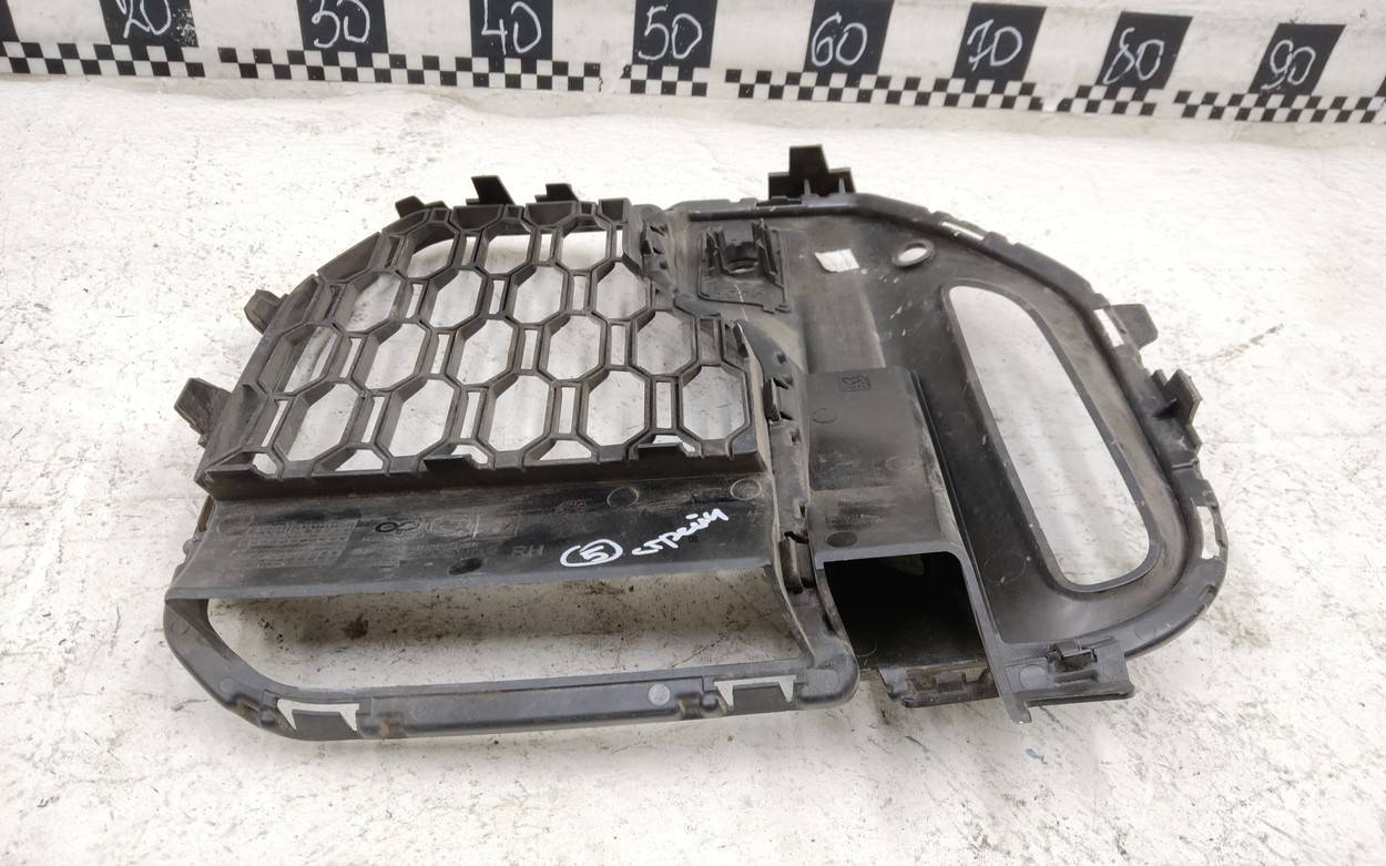 Накладка переднего бампера правая