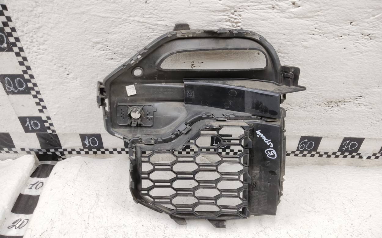 Накладка переднего бампера правая