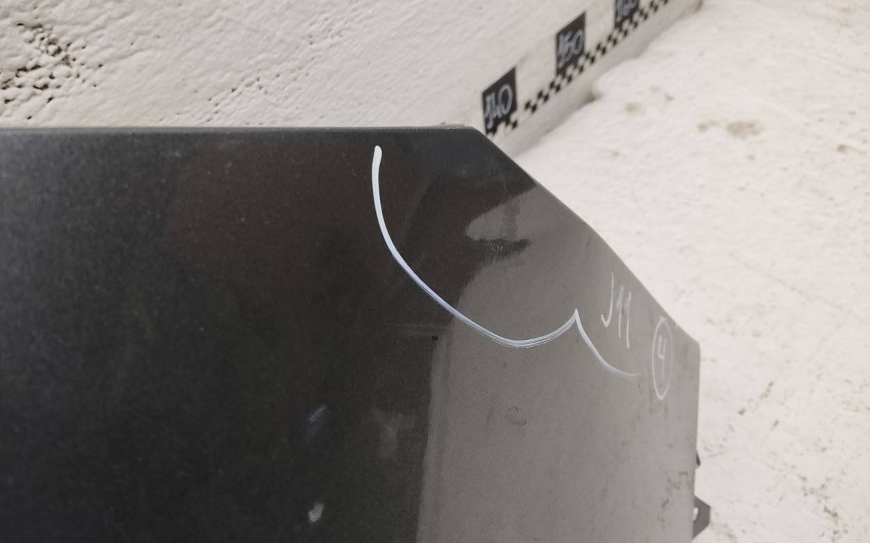 Крыло переднее правое