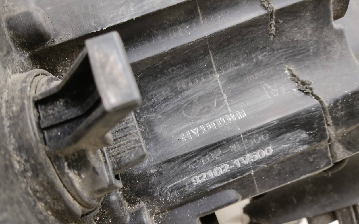 Фара правая