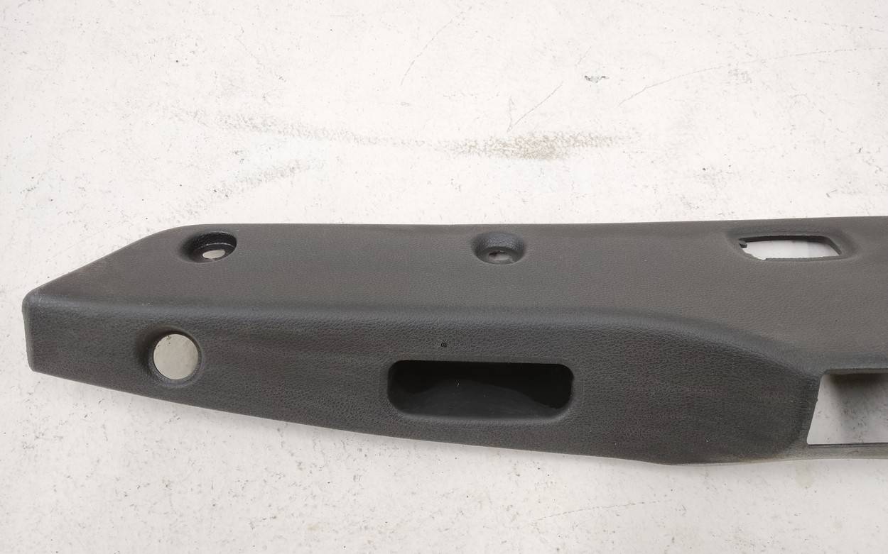 Накладка крышки багажника