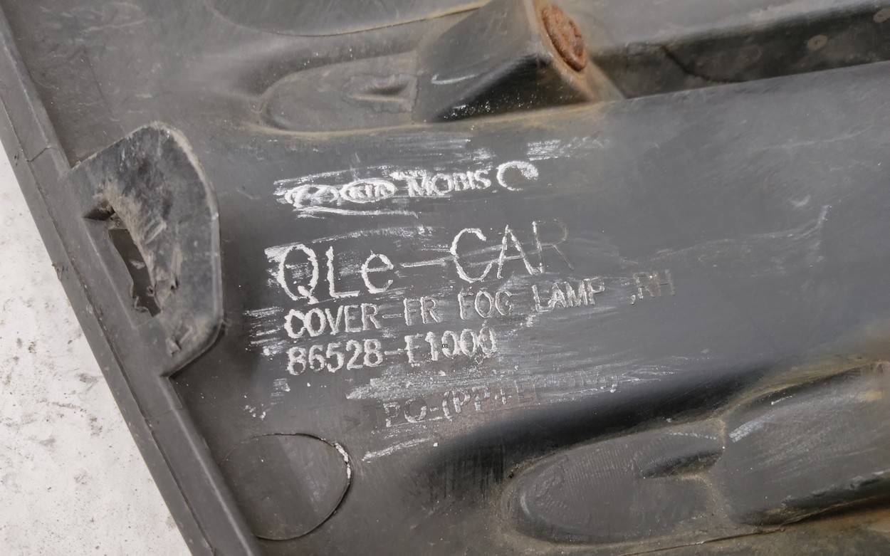 Накладка переднего бампера правая