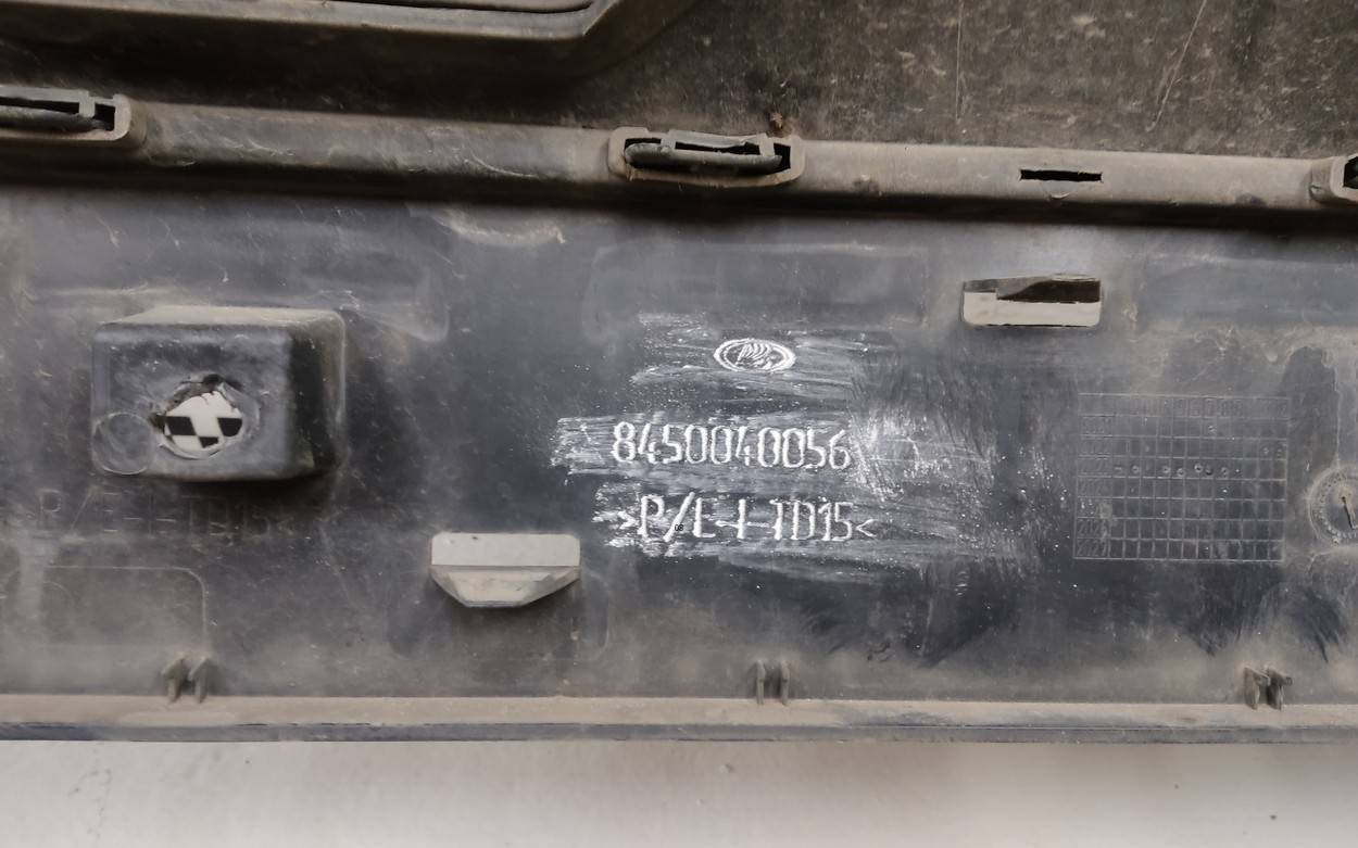 Бампер передний