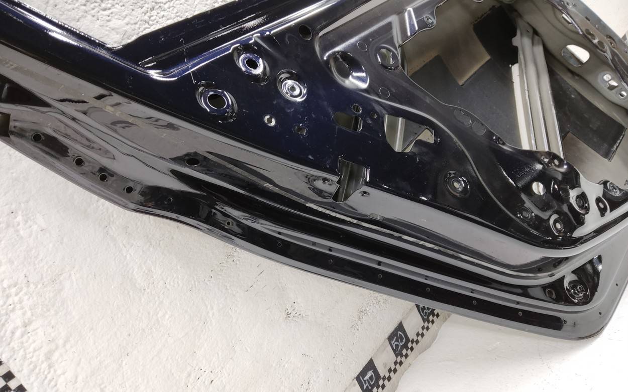 Дверь задняя левая