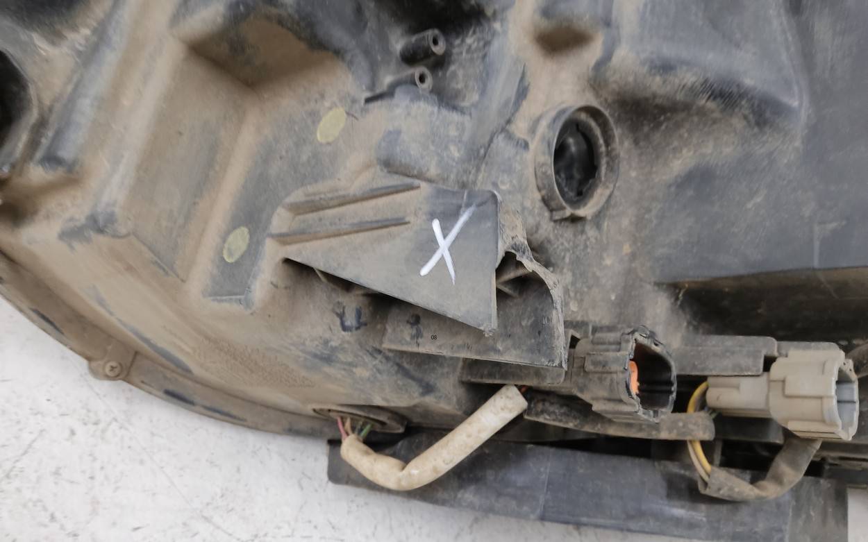 Фара правая