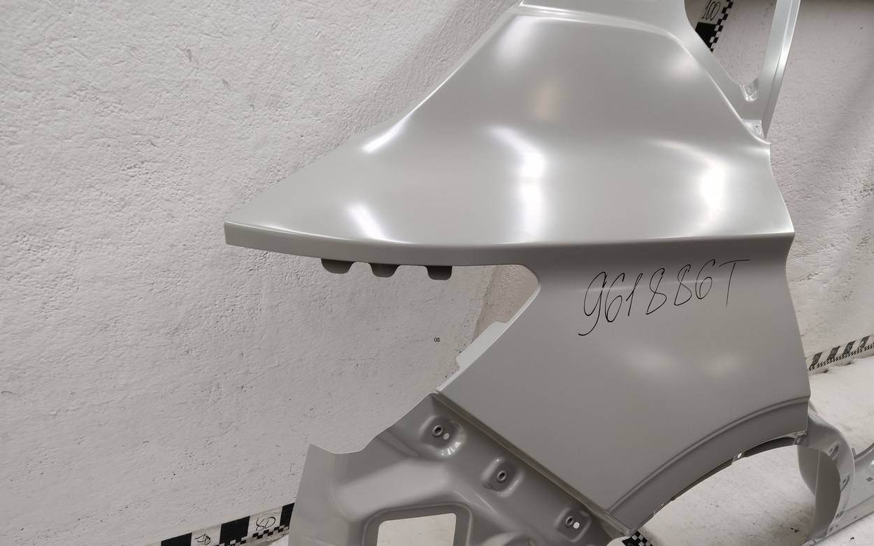 Кузовной элемент