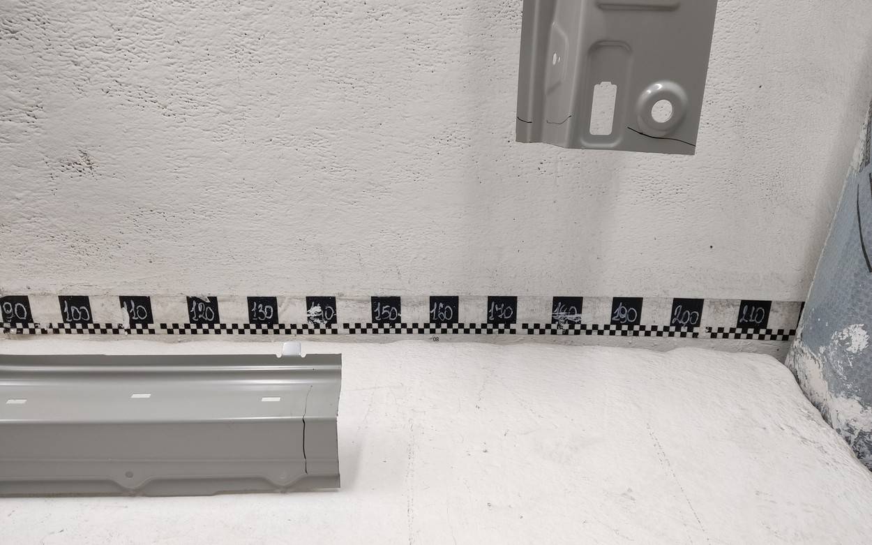 Кузовной элемент