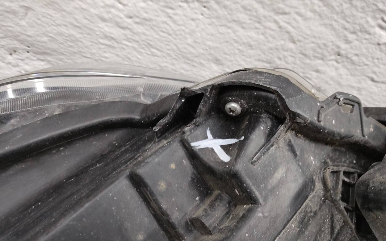 Фара правая