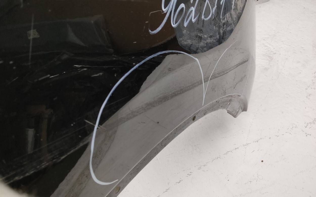 Крыло переднее правое