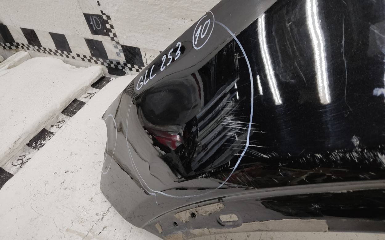 Крыло переднее левое