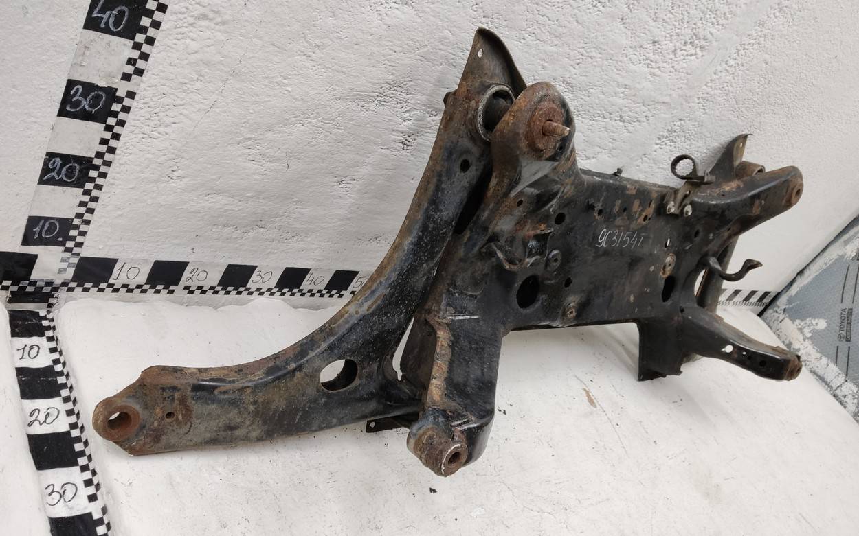 Балка подмоторная