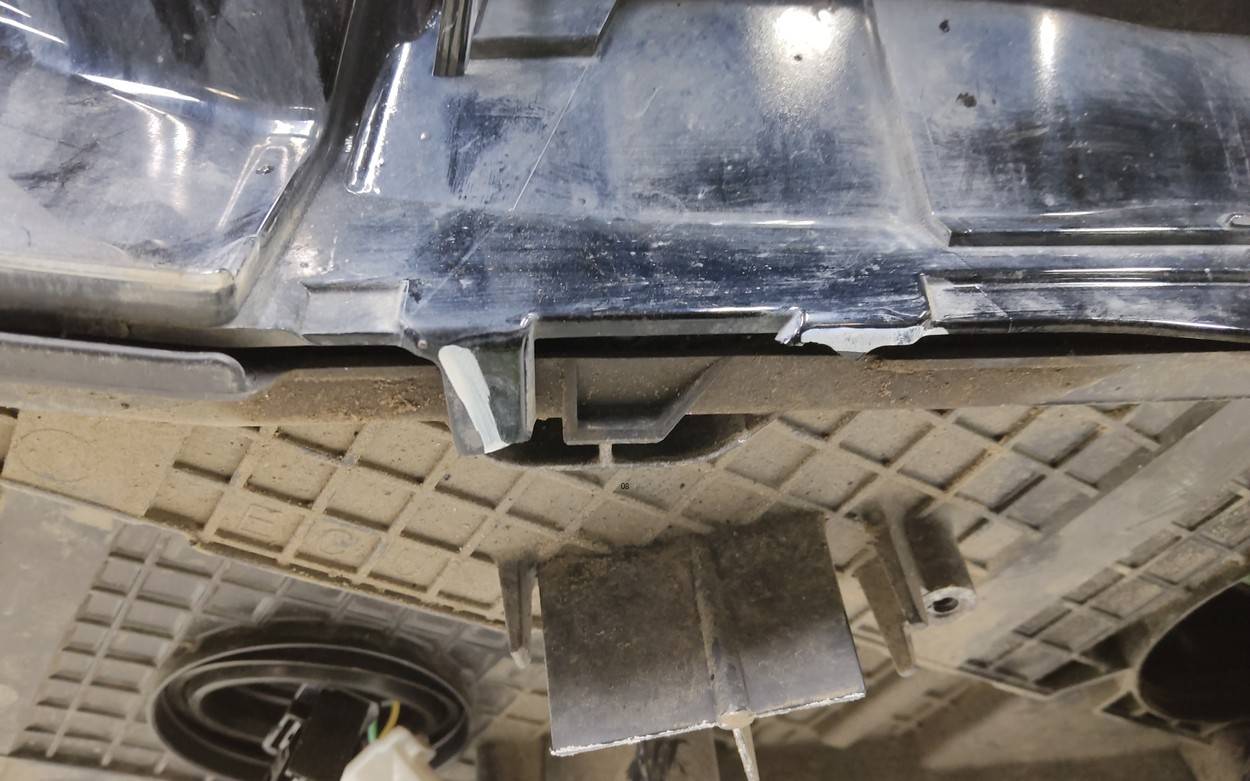 Фара правая