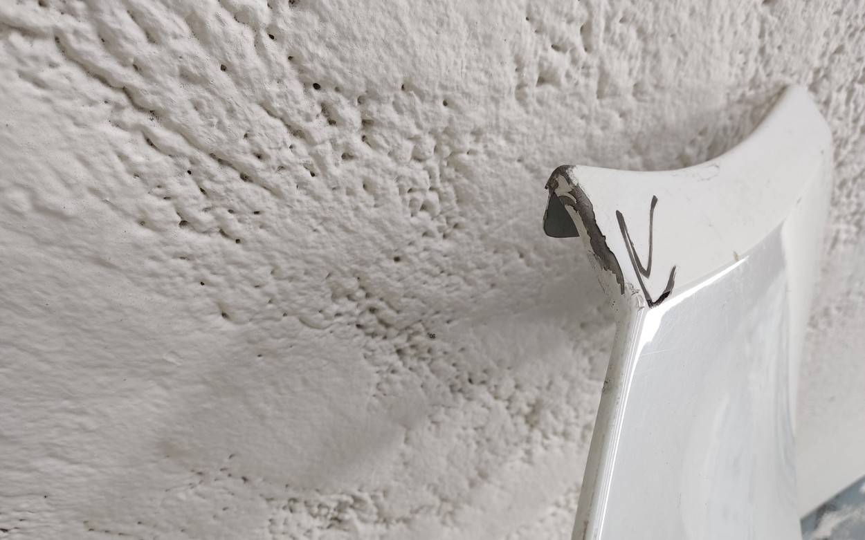 Крыло переднее левое