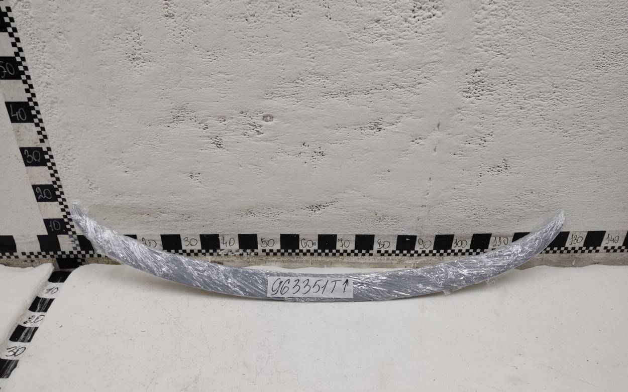 Спойлер (дефлектор) крышки багажника