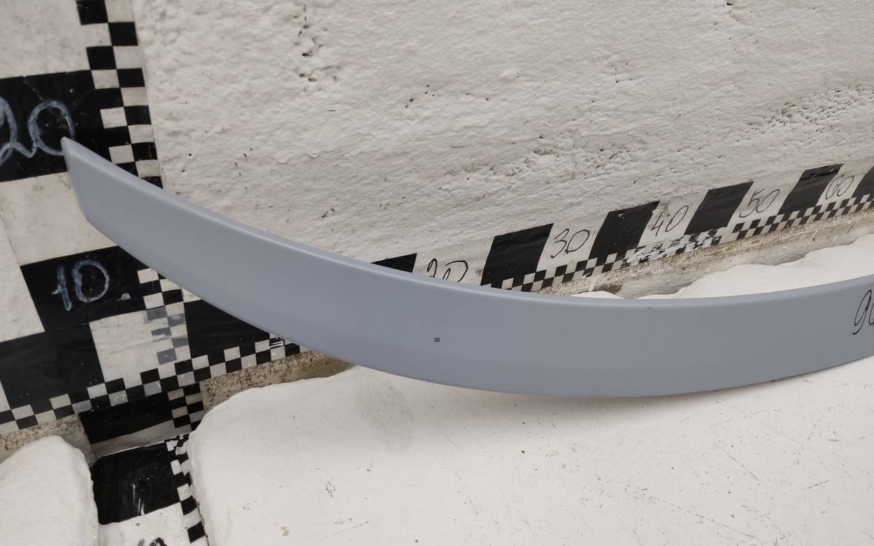 Спойлер (дефлектор) крышки багажника