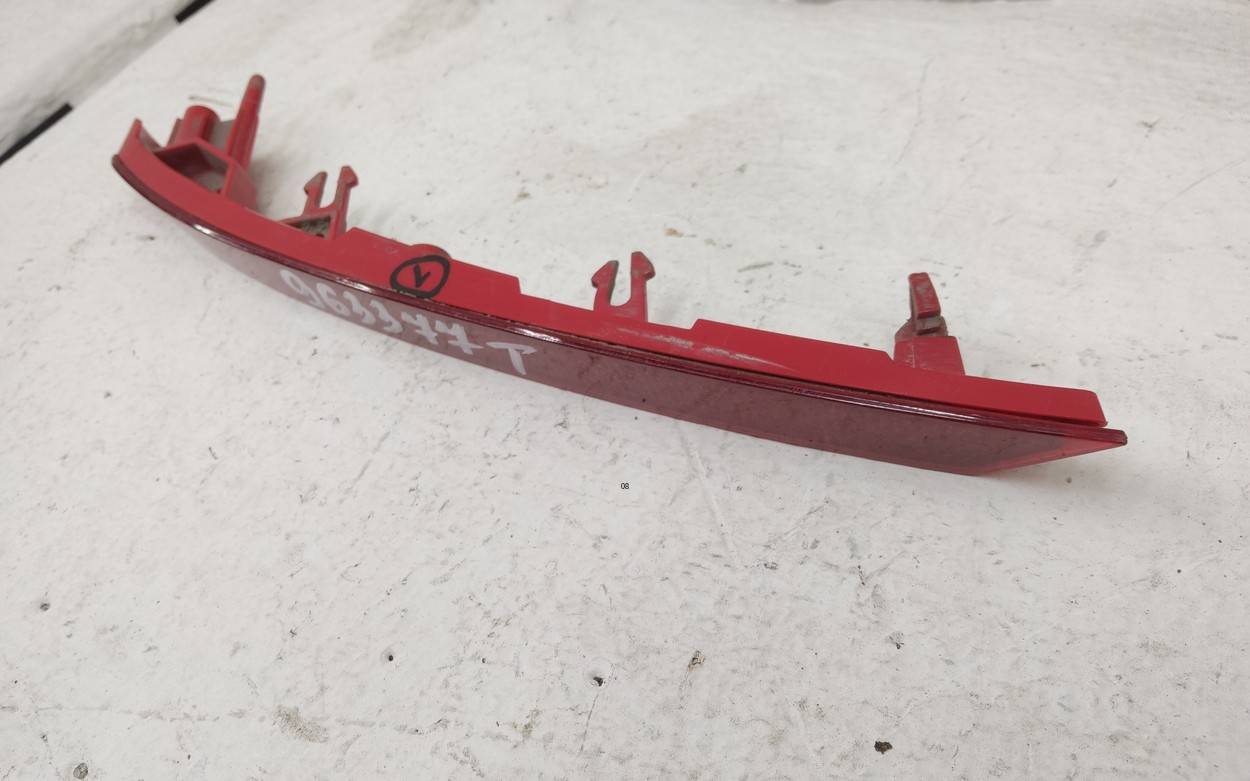 Отражатель в бампер задний левый