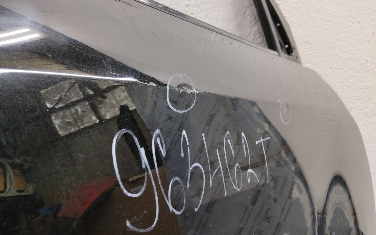 Дверь передняя правая