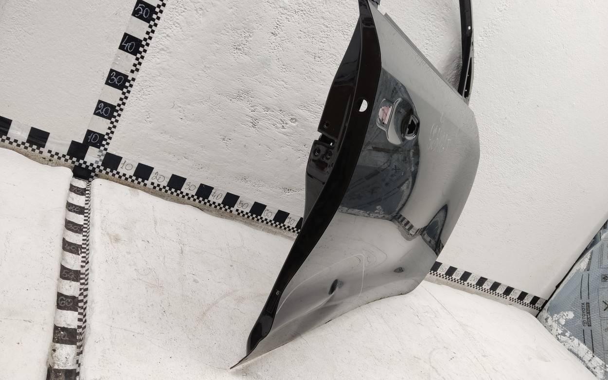 Дверь передняя правая