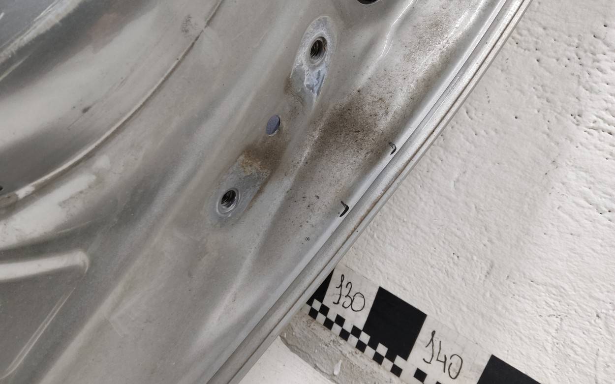 Дверь передняя левая