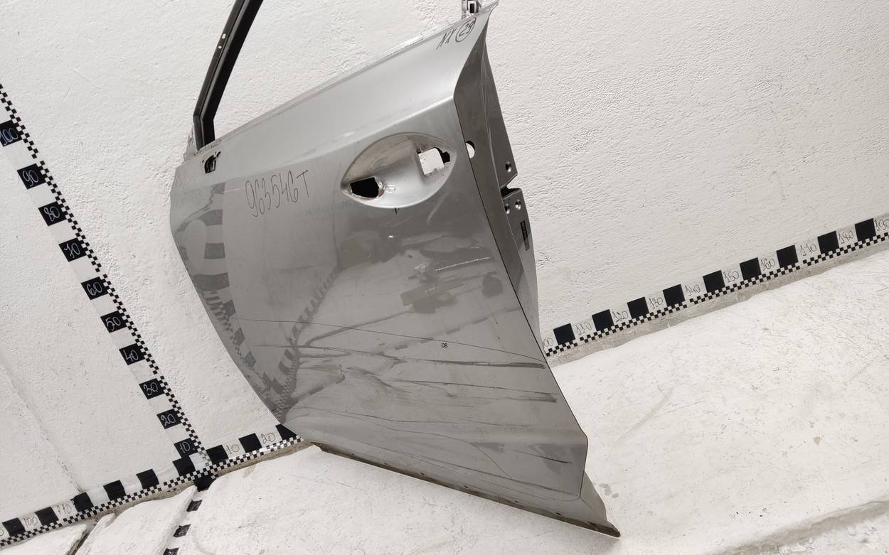 Дверь передняя левая