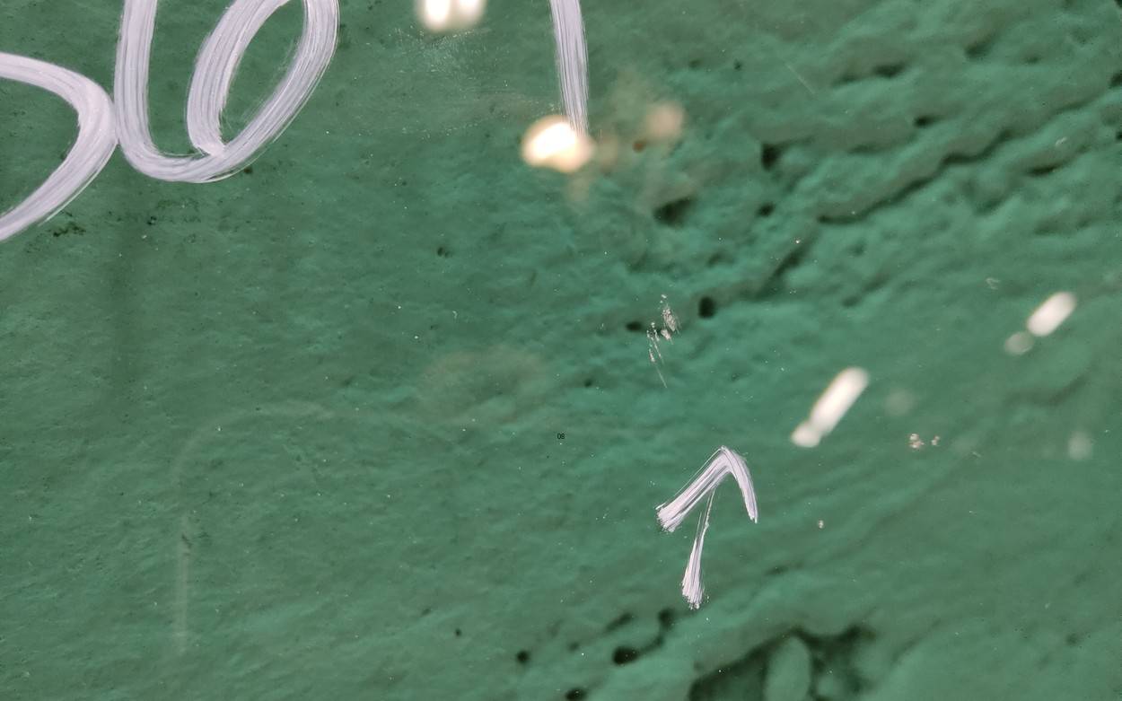 Стекло двери задней левой