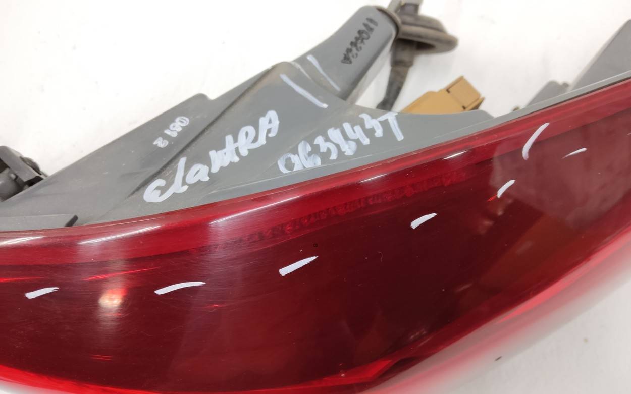 Фонарь задний наружный правый